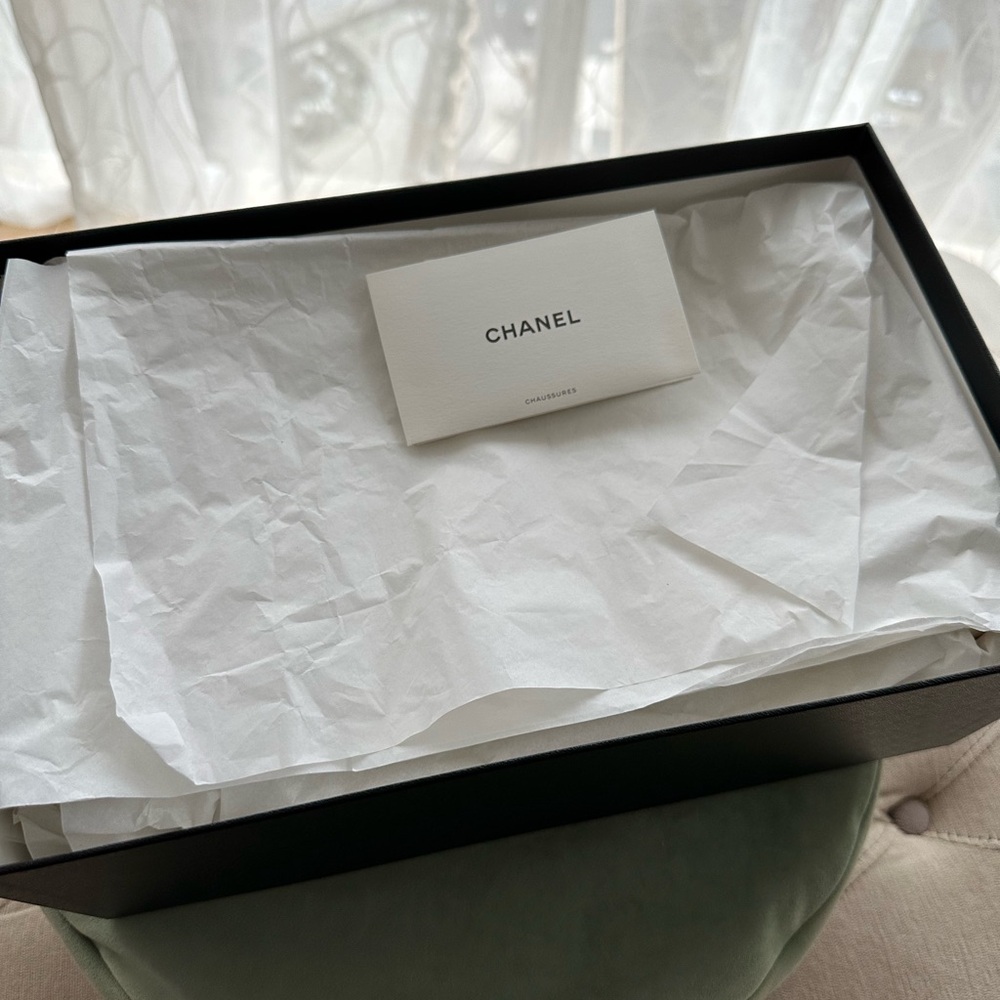Authentic Chanel Shoe Box with tissue paper included. Brand new Excellent cond. - Picture 6 of 6